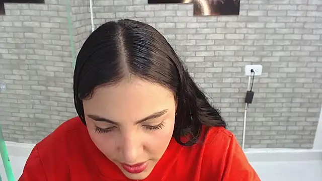 Karla Duran online show from 25, 9, 2025