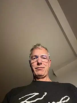 SexyLeon8 online show from 12, 11, 2025