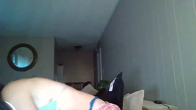 Snapshot of Miss_honey94 chatting on 8, 10, 2025 Miss honey94 online show from 8, 10, 2025