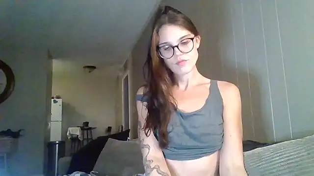 Snapshot of Miss_honey94 chatting on 20, 10, 2025 Miss honey94 online show from 20, 10, 2025