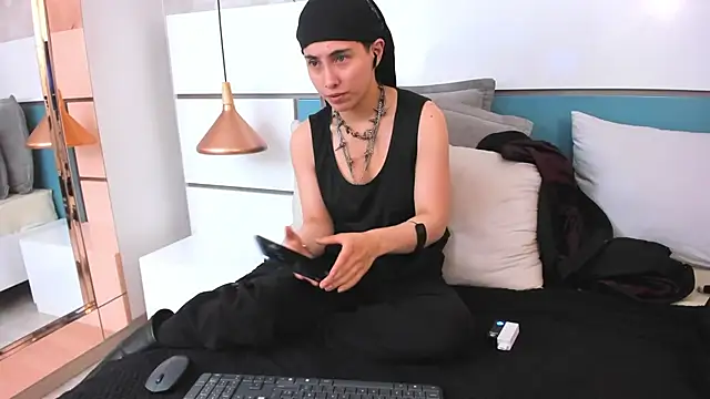 Ashkoreh online show from 7, 3, 2026