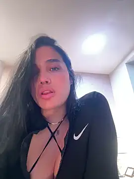 Bella  Wood online show from 15, 3, 2026