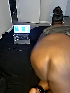 Thickkemzz41 online show from 26, 10, 2025