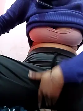 Snapshot of Hotty_zeny chatting on 12, 2, 2026 Hotty zeny online show from 12, 2, 2026