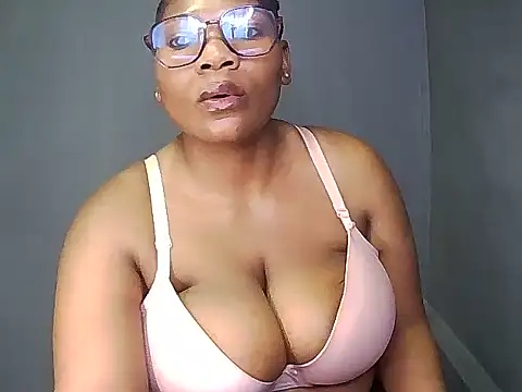 Snapshot of _Busty101_ chatting on 9, 9, 2025 Busty101 online show from 9, 9, 2025