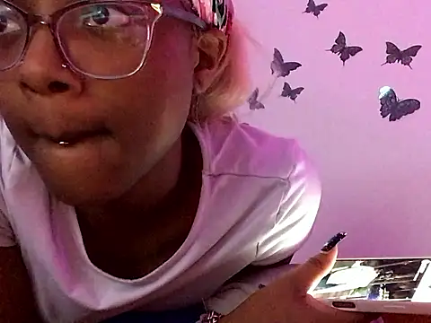 Moxhavix online show from 8, 11, 2025