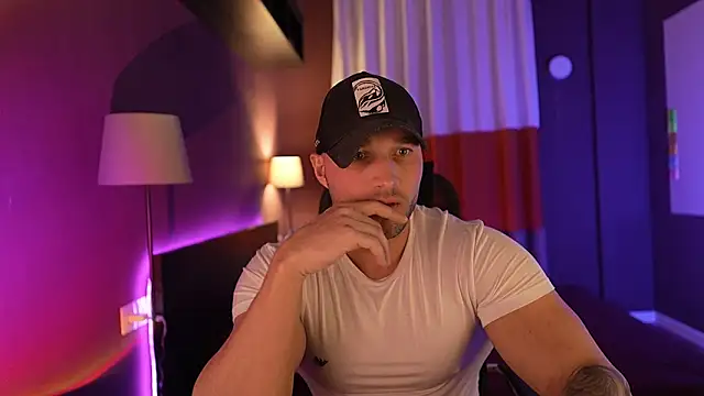 Snapshot of RikAdlerr chatting on 4, 3, 2026 RikAdlerr online show from 4, 3, 2026