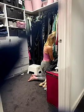 Reacher110565 online show from 25, 10, 2025