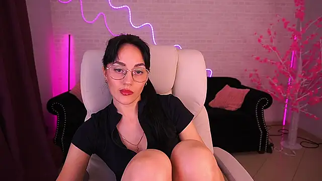 EviLune online show from 7, 1, 2026