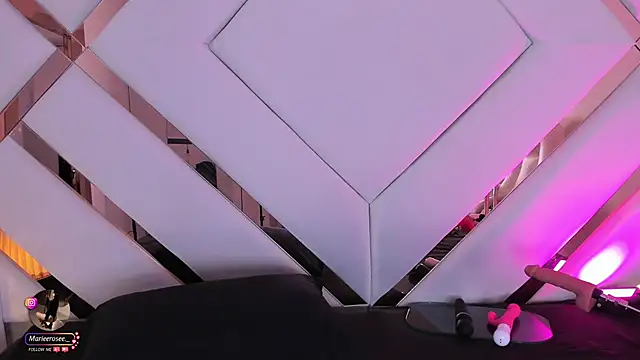 Mariee rosee online show from 23, 10, 2025