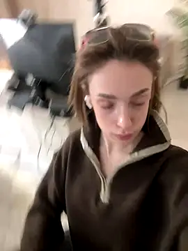 Snapshot of Naomi___Rias chatting on 14, 10, 2025 Naomi Rias online show from 14, 10, 2025