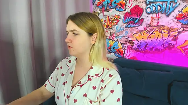 Snapshot of Julia_Jips chatting on 13, 9, 2025 Julia Jips online show from 13, 9, 2025