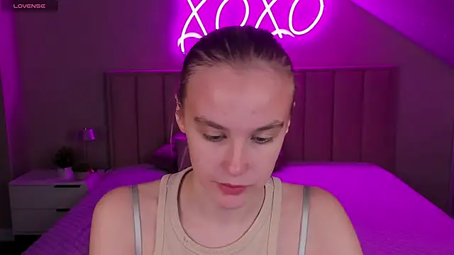 Snapshot of Carolin_Miller chatting on 15, 11, 2025 Carolin Miller online show from 15, 11, 2025