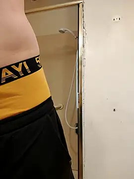 Snapshot of himNIGuys chatting on 5, 3, 2026 himNIGuys online show from 5, 3, 2026