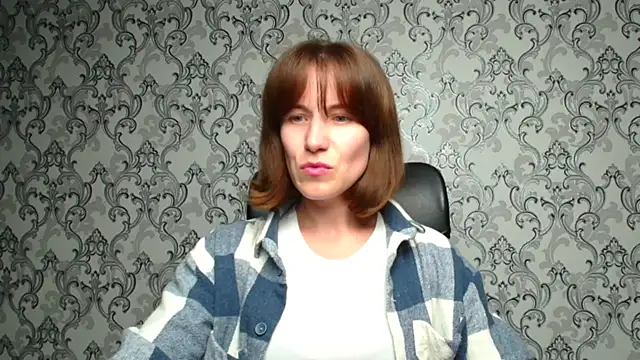 Snapshot of Kelly_Kisss chatting on 21, 10, 2025 Kelly Kisss online show from 21, 10, 2025