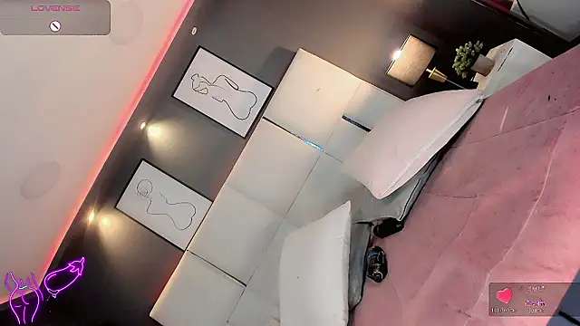 LiaFernandaa online show from 21, 3, 2026