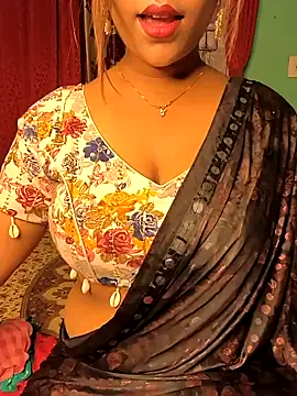 Snapshot of Miss_Mayaa_ chatting on 8, 11, 2025 Miss Mayaa online show from 8, 11, 2025