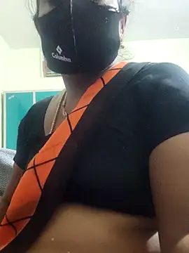 Snapshot of papukurty chatting on 8, 10, 2025 papukurty online show from 8, 10, 2025