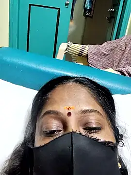 Snapshot of papukurty chatting on 13, 10, 2025 papukurty online show from 13, 10, 2025