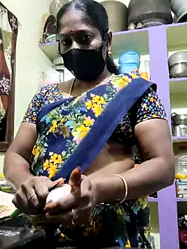 Snapshot of papukurty chatting on 14, 10, 2025 papukurty online show from 14, 10, 2025