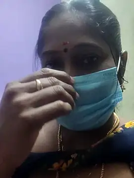 Snapshot of papukurty chatting on 6, 11, 2025 papukurty online show from 6, 11, 2025