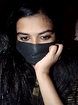 Snapshot of umairahaasan_1 chatting on 22, 9, 2025 umairahaasan 1 online show from 22, 9, 2025