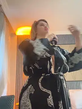 Snapshot of aydabella7777 chatting on 16, 11, 2025 aydabella7777 online show from 16, 11, 2025