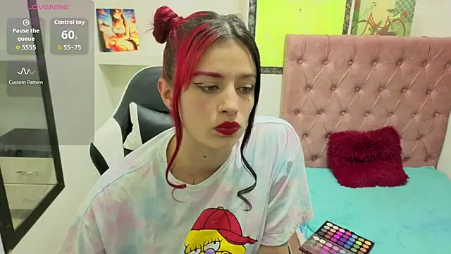 Snapshot of _lucia_21 chatting on 9, 10, 2025 lucia 21 online show from 9, 10, 2025