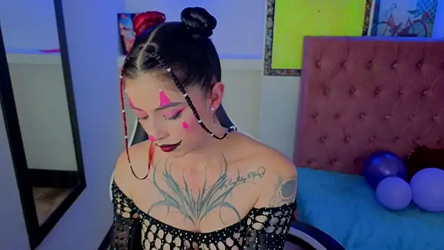 Snapshot of _lucia_21 chatting on 20, 10, 2025 lucia 21 online show from 20, 10, 2025