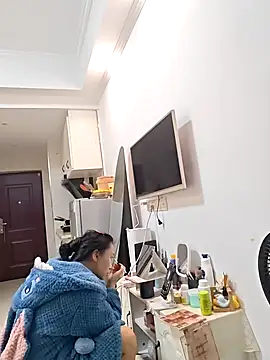 defgghj online show from 27, 10, 2025