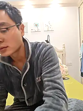 defgghj online show from 30, 10, 2025