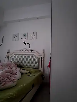 defgghj online show from 4, 11, 2025