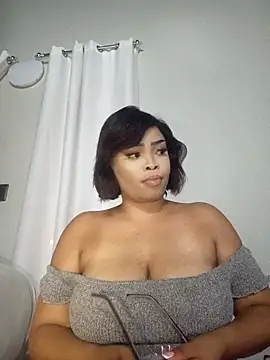 MadamPinky online show from 8, 2, 2026