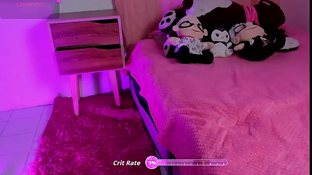 Snapshot of Alanaloiiss_ chatting on 31, 10, 2025 Alanaloiiss online show from 31, 10, 2025