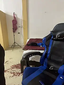 Snapshot of siilvestremx chatting on 14, 11, 2025 siilvestremx online show from 14, 11, 2025