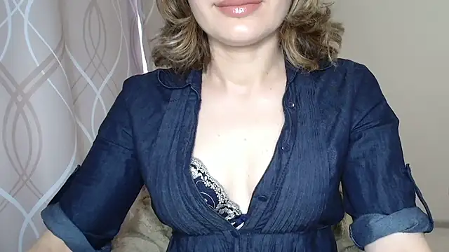 miss  Sophie online show from 10, 9, 2025