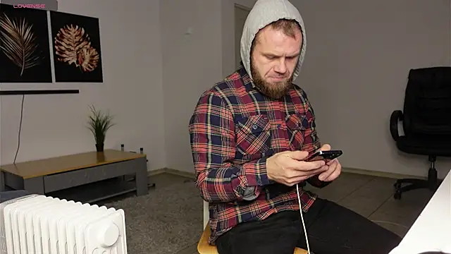 Snapshot of Stewart_Barnz chatting on 22, 12, 2025 Stewart Barnz online show from 22, 12, 2025