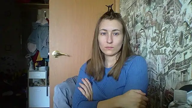 Flirty Feline online show from 6, 10, 2025