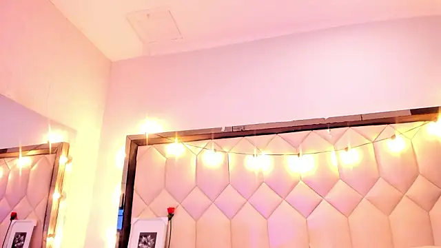 Scarletbigbug online show from 25, 2, 2026