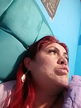 Snapshot of carolinhe_ chatting on 29, 11, 2025 carolinhe online show from 29, 11, 2025