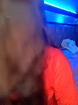 Snapshot of HotLaurha chatting on 25, 11, 2025 HotLaurha online show from 25, 11, 2025