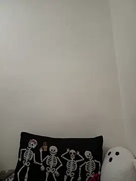 Snapshot of babykalirose chatting on 2, 11, 2025 babykalirose online show from 2, 11, 2025