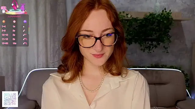 VeronaHascall online show from 17, 9, 2025
