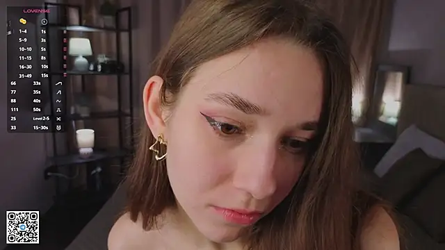 PetraHambelton online show from 4, 11, 2025