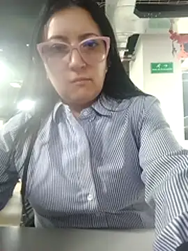 Romina693 online show from 5, 11, 2025