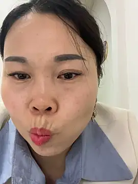 Snapshot of xlj4523 chatting on 31, 10, 2025 xlj4523 online show from 31, 10, 2025