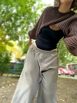 KellyKeler online show from 12, 10, 2025