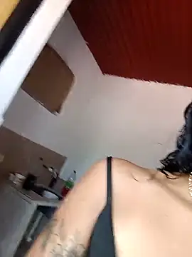 Snapshot of Fernanda30 chatting on 12, 10, 2025 Fernanda30 online show from 12, 10, 2025