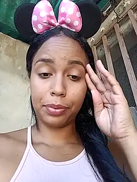 Snapshot of Fernanda30 chatting on 9, 11, 2025 Fernanda30 online show from 9, 11, 2025