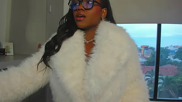 Snapshot of ParisSalvatore chatting on 26, 10, 2025 ParisSalvatore online show from 26, 10, 2025